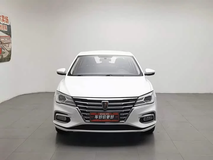Roewe i5