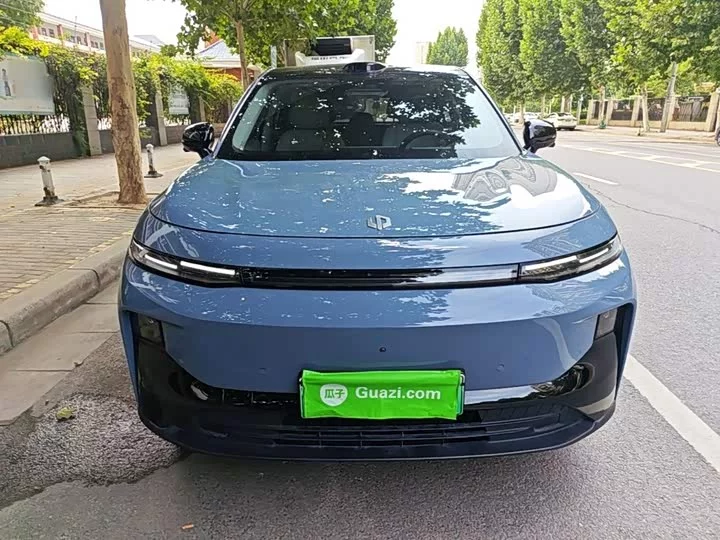 Leapmotor B10