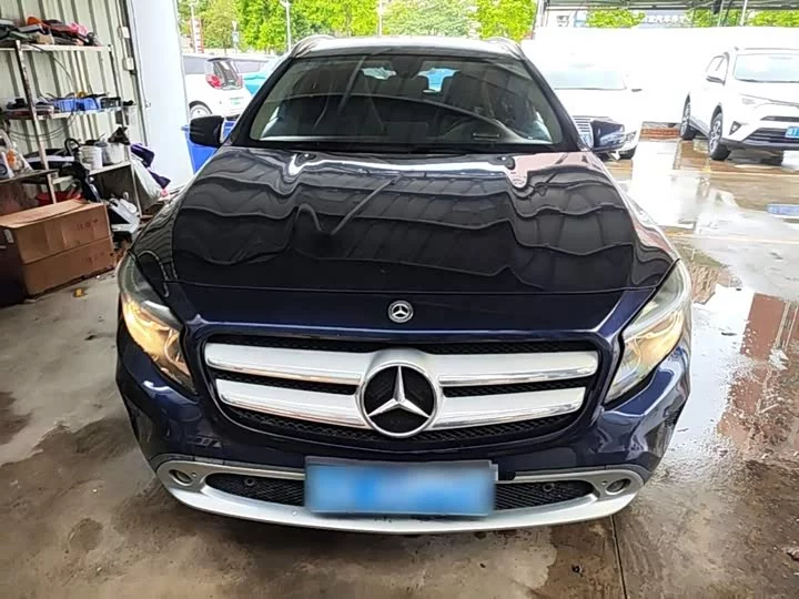 Mercedes-Benz GLA