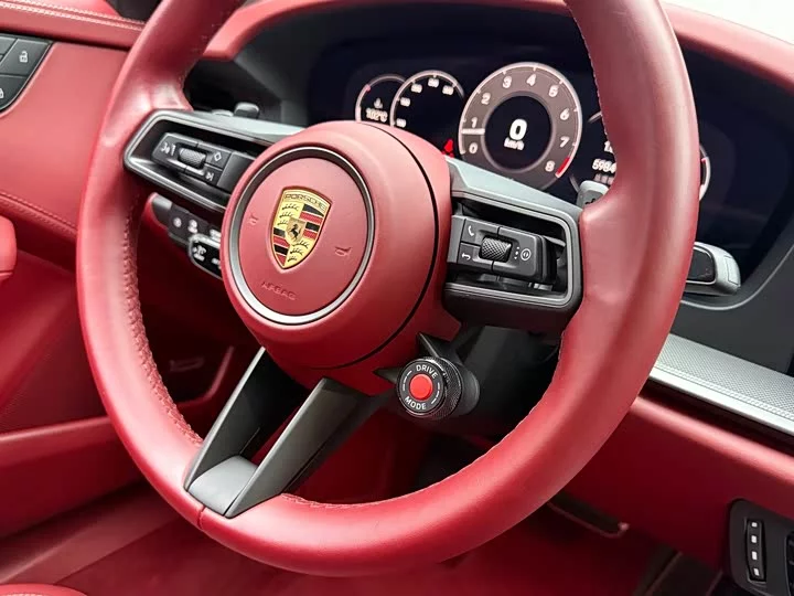 Porsche 911