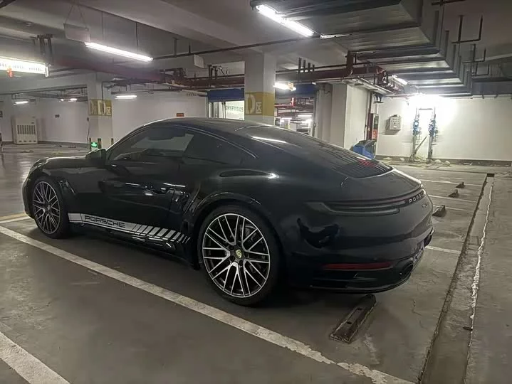 Porsche 911