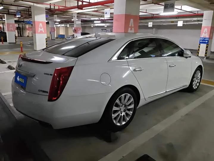 Cadillac XTS