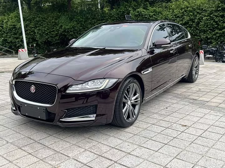 Jaguar XFL