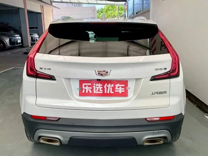Cadillac XT4