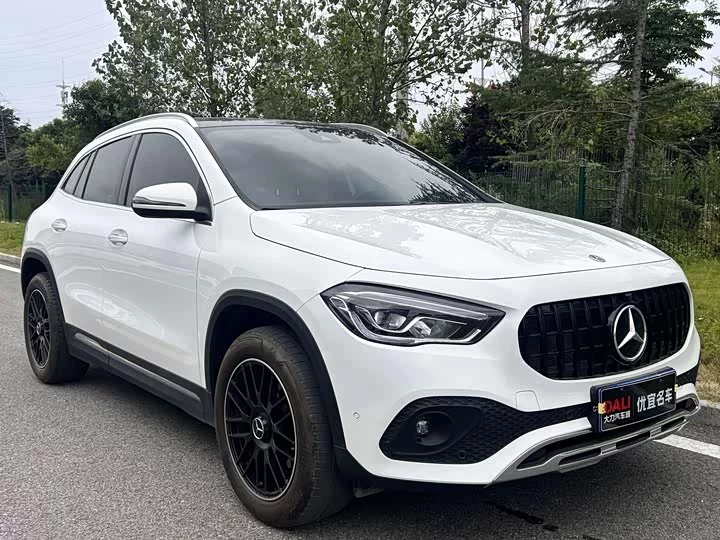 Mercedes-Benz GLA