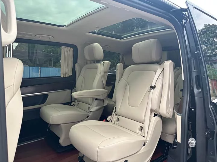 Mercedes-Benz Class V
