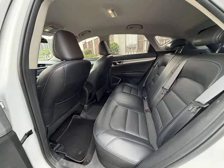 Geely Emgrand GSe