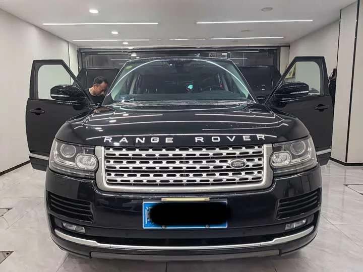 Land Rover range rover