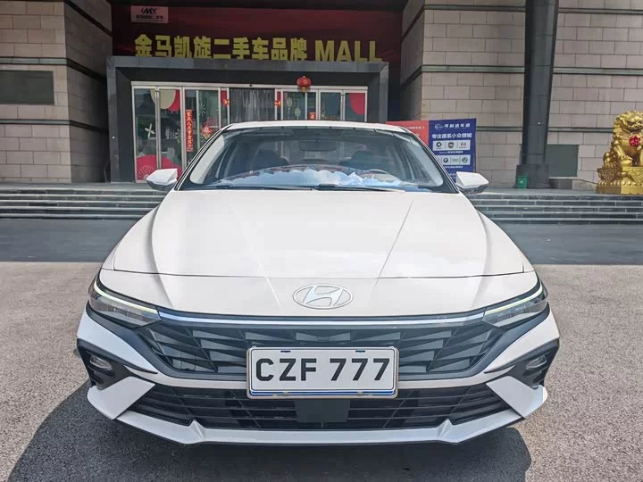 Hyundai Elantra