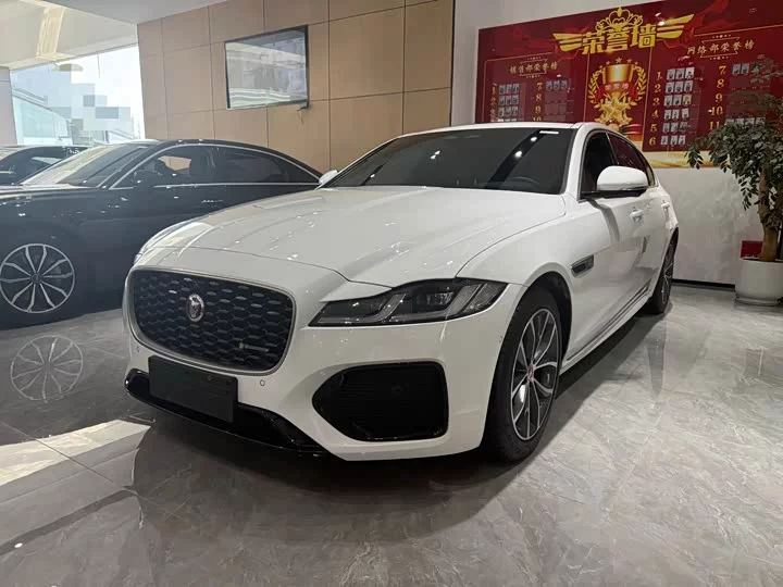 Jaguar XFL