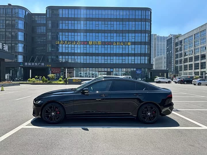 Jaguar XEL