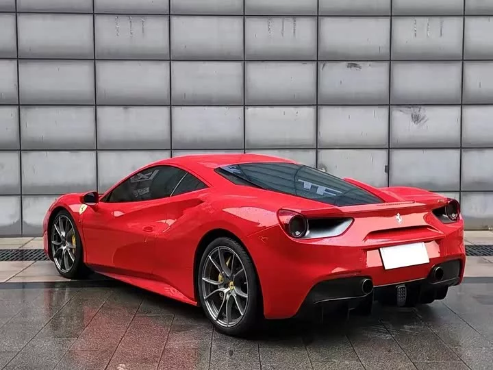 ferrari 488