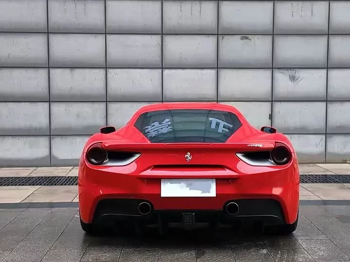 ferrari 488