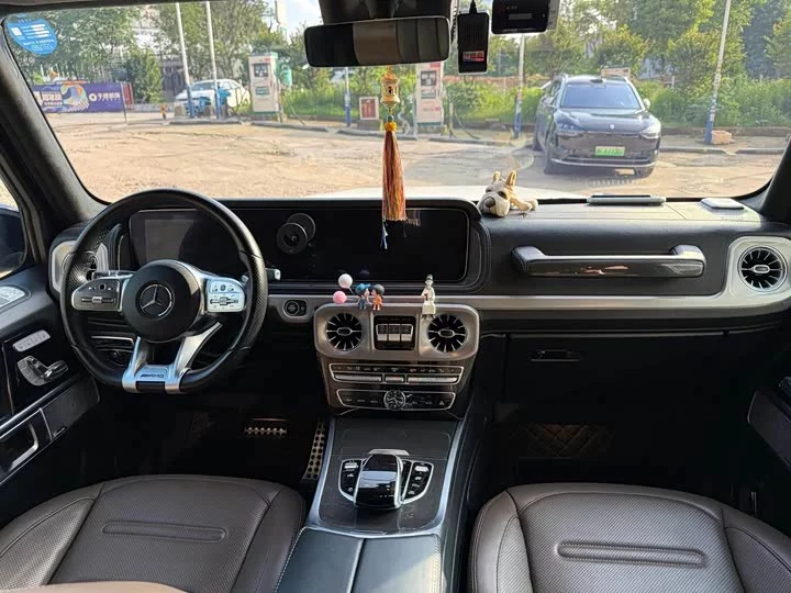 Mercedes-Benz G-rated