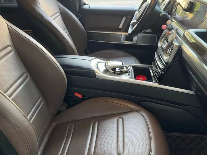 Mercedes-Benz G-rated
