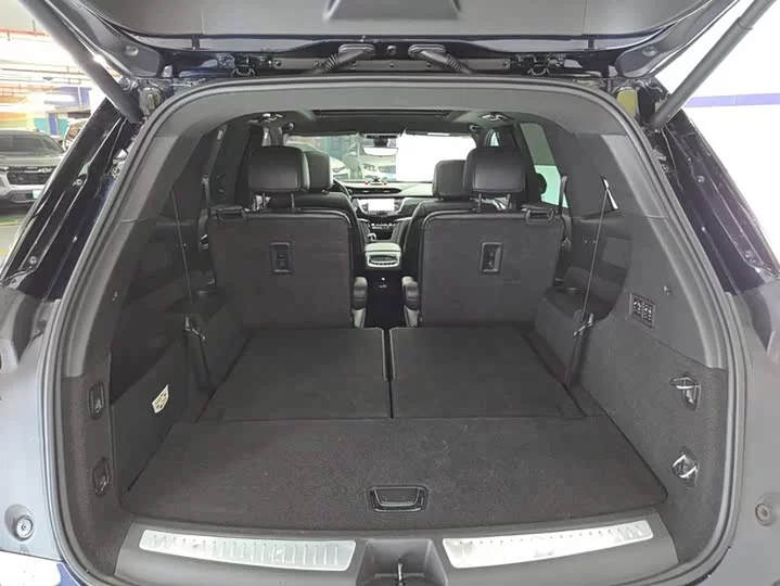 Cadillac XT6