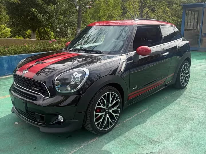 MINI JCW PACEMAN