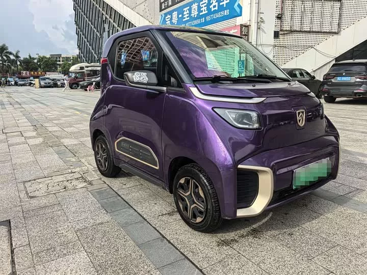 Baojun E200