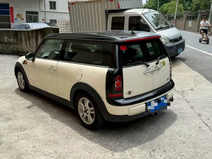 MINI CLUBMAN