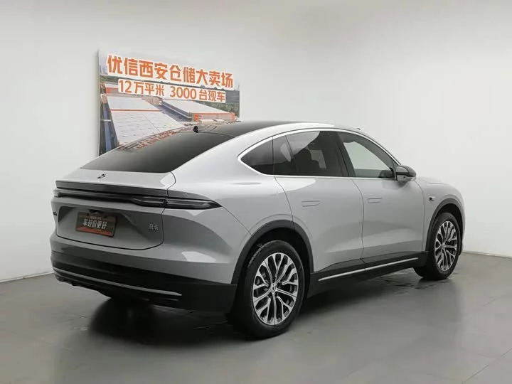 NIO EC6