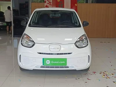 Roewe CLEVER by Colwei