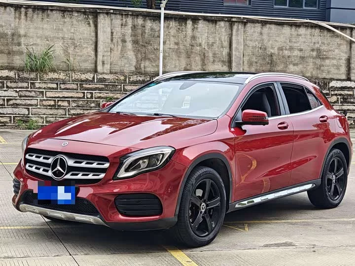 Mercedes-Benz GLA