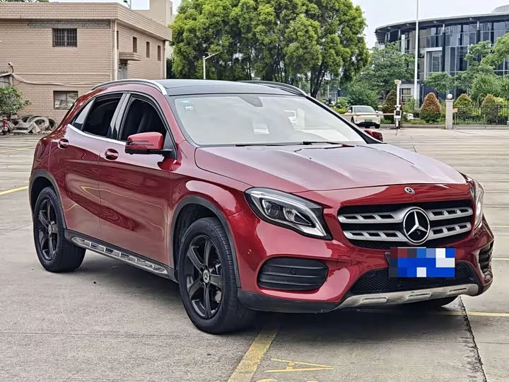 Mercedes-Benz GLA