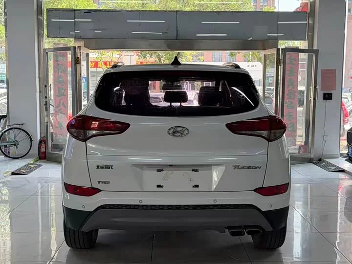 Hyundai Tucson