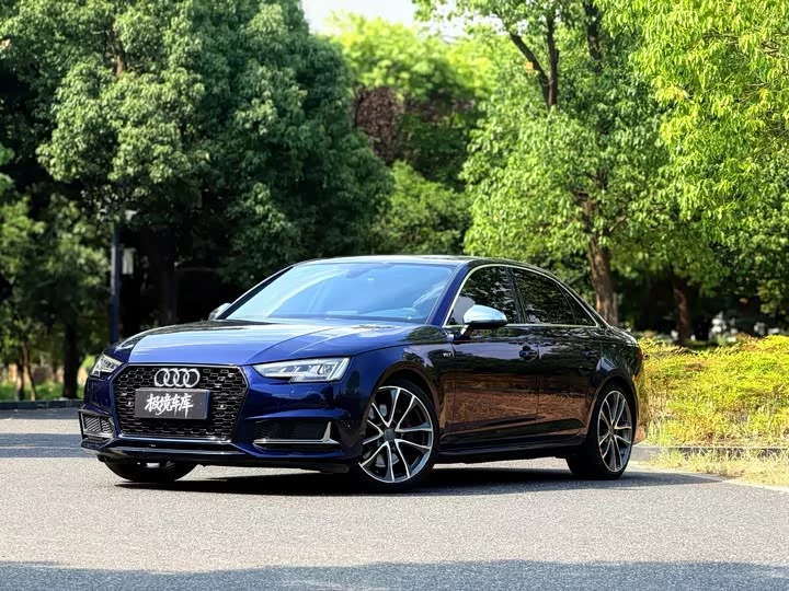 Audi S4