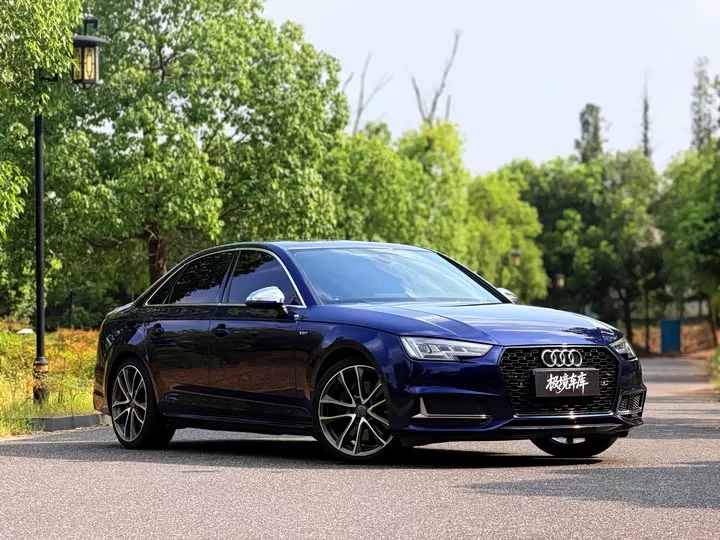 Audi S4