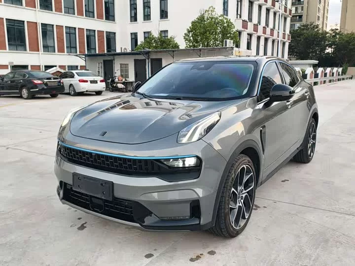 Lynk & Co 05