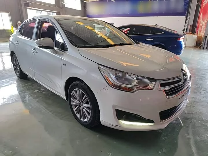 Citroën C4L