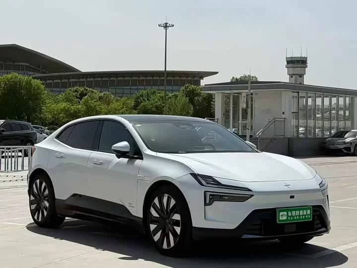Polestar 4