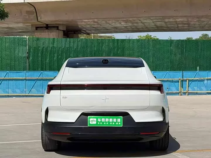 Polestar 4