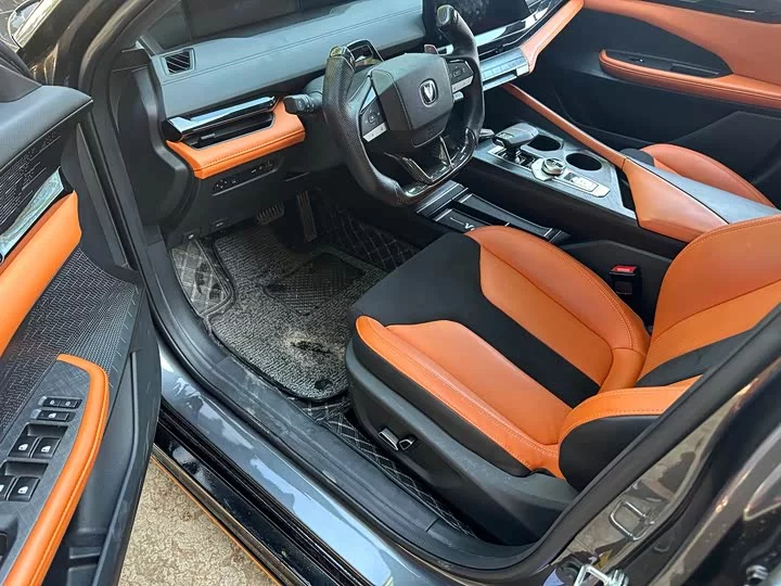 Changan UNI-V