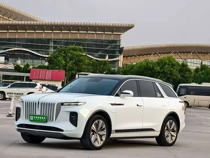 Hongqi E-HS9