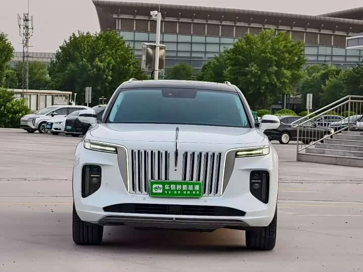 Hongqi E-HS9