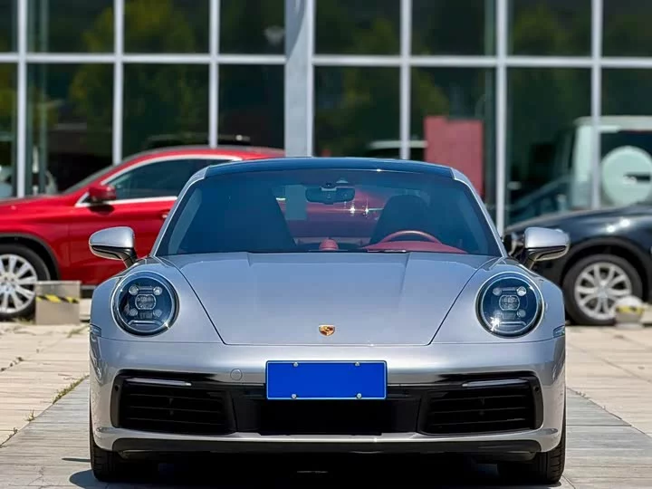 Porsche 911