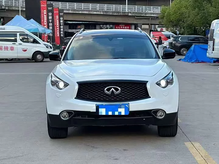 Infiniti FX