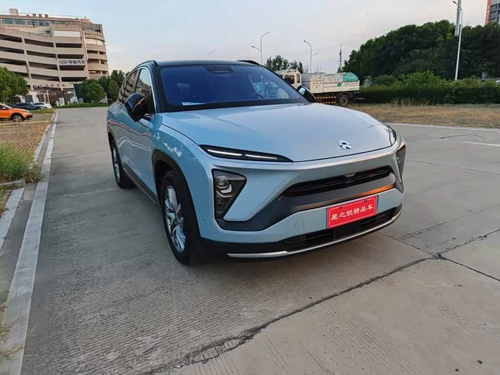 NIO ES6