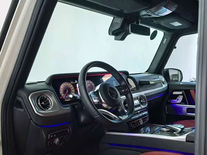 Mercedes-Benz G-rated