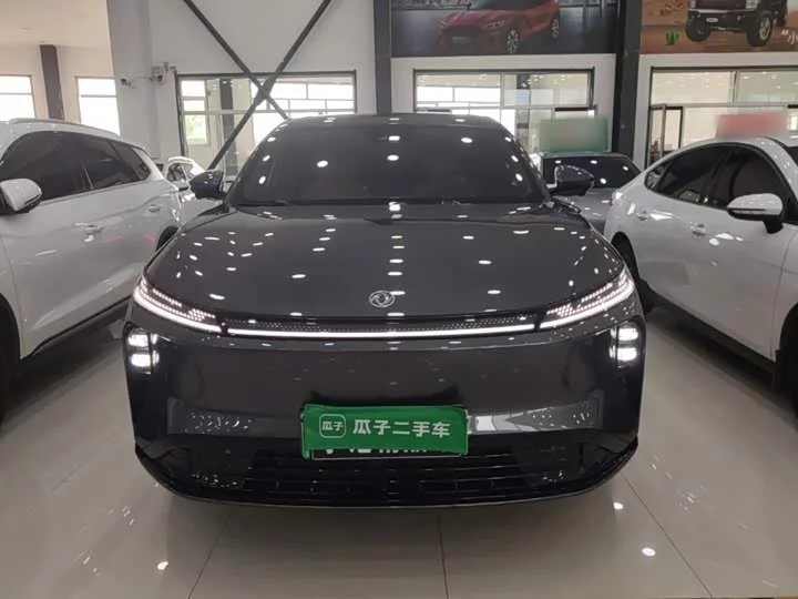 Dongfeng L8
