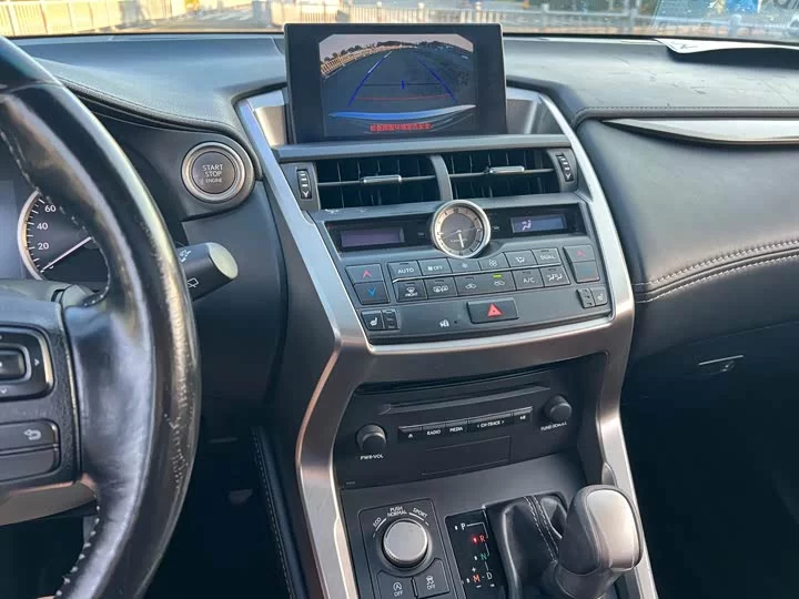 Lexus NX