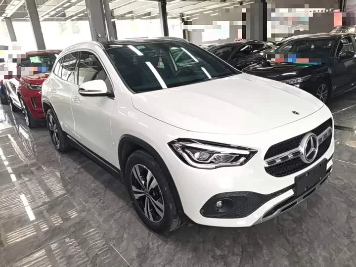 Mercedes-Benz GLA