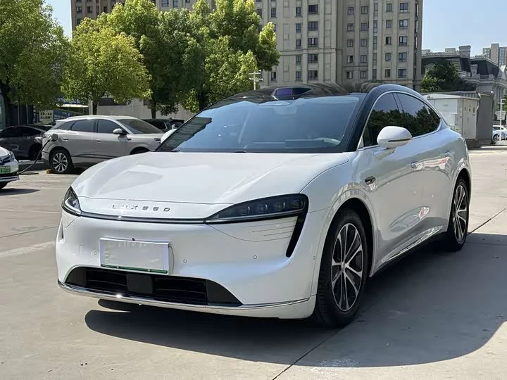Luxeed R7
