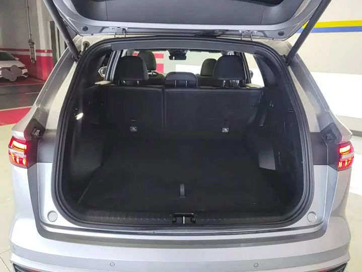 Geely Xingyue L