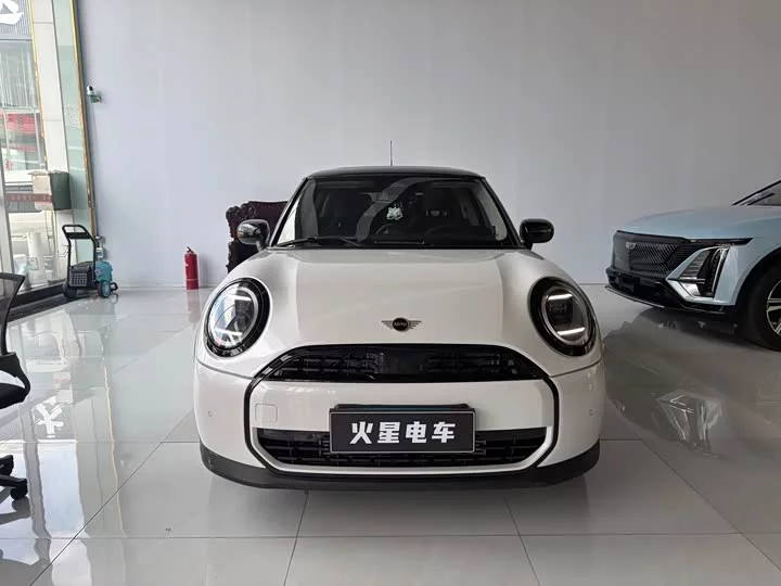 MINI 