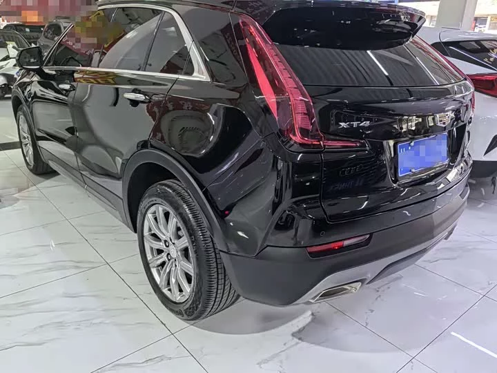 Cadillac XT4