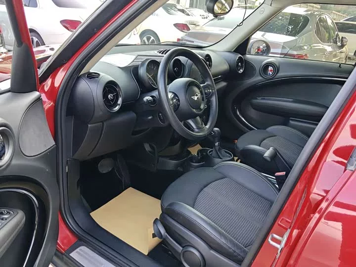 MINI COUNTRYMAN