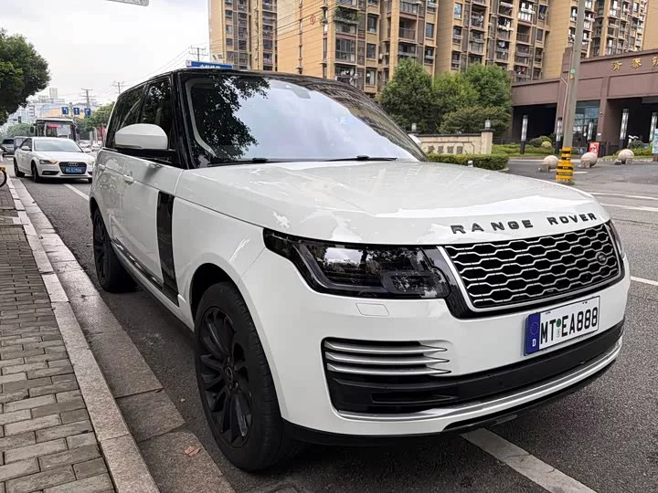 Land Rover range rover